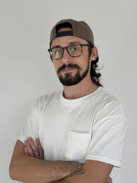 Alex, founder and owner of Mr. Shark Appliance Repair
